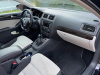 Gebraucht VW Jetta Highline 110 PS (80 kW) 2016 Schwarz Limousine