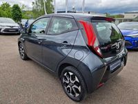 gebraucht Toyota Aygo 5-Türer x-play connect