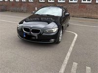 Gebraucht BMW 320 Cabriolet 170 PS (125 kW) 2010 Schwarz Cabrio