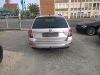 Gebraucht Skoda Octavia 101 PS (74 kW) 2014 Silber Kleinwagen