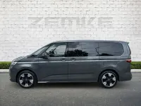 Gebraucht VW Multivan Life 150 PS (110 kW) 2025 Indiumgrau metallic Van / Kleinbus
