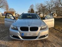 Gebraucht BMW 318 143 PS (105 kW) 2010 Grau Kombi