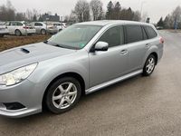 Gebraucht Subaru Legacy 150 PS (110 kW) 2013 Silber Kombi