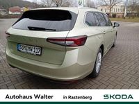 Gebraucht Skoda Superb Selection 193 PS (141 kW) 2024 Gelb Kombi