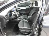 Gebraucht Ford Focus Cool & Connect 120 PS (88 kW) 2020 Pantherblau metallic Kombi
