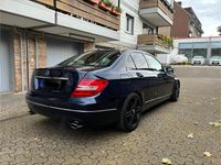 Gebraucht Mercedes C350 265 PS (194 kW) 2012 Blau Limousine