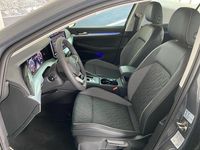 Nowe VW Golf VIII 116 KM (85 kW) 2026 Szary Sedan/Limuzyna