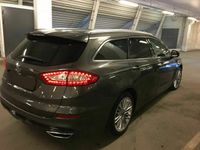 Gebraucht Ford Mondeo Titanium 180 PS (132 kW) 2016 Grau metallic Kombi