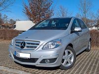 Gebraucht Mercedes B200 136 PS (100 kW) 2010 Silber Van / Kleinbus