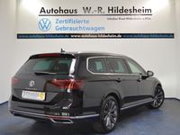 gebraucht VW Passat Variant Elegance 2.0 TDI, DSG, LED-Matrix, ACC, SHZ, AHK, Navi, Side Assist, WR