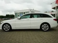 Gebraucht Mercedes C200 Avantgarde 197 PS (144 kW) 2019 Weiß Kombi