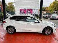 Gebraucht BMW 118 Advantage 136 PS (100 kW) 2023 Weiß Kleinwagen