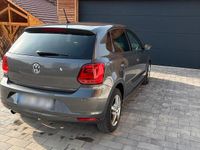 Gebraucht VW Polo 90 PS (66 kW) 2014 Grau Kleinwagen