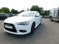 Gebraucht Mitsubishi Lancer Sportback 117 PS (86 kW) 2014 Andenweiß Limousine