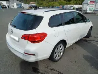 Gebraucht Opel Astra 140 PS (102 kW) 2015 Weiß Kombi