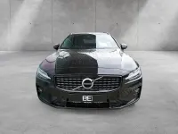 Gebraucht Volvo V60 R-Design 197 PS (144 kW) 2021 Schwarz Kombi