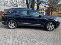 Gebraucht VW Tiguan Allspace 220 PS (161 kW) 2020 Schwarz SUV