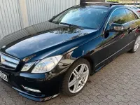 Używany Mercedes E350 AMG 306 KM (225 kW) 2012 Czarny Coupe