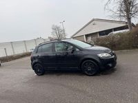 Gebraucht VW Golf VI Team 105 PS (77 kW) 2010 Schwarz Kleinwagen