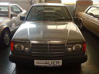Gebraucht Mercedes E230 132 PS (97 kW) 1987 Grau Limousine