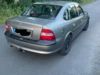 Gebraucht Opel Vectra 101 PS (74 kW) 1997 Limousine