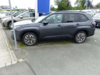 Neu Subaru Forester Platinum 136 PS (100 kW) 2026 Autumn green (m) SUV