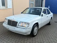 Usata Mercedes 200 75 CV (55 kW) 1994 Bianco Berlina