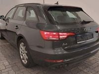 Gebraucht Audi A4 Basis 190 PS (139 kW) 2016 Grau Kombi
