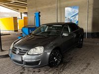 Gebraucht VW Jetta 77 PS (56 kW) 2007 Grau Limousine