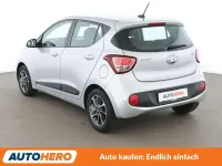 Gebraucht Hyundai i10 Style 87 PS (63 kW) 2018 Silber Kleinwagen