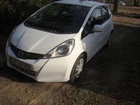 Gebraucht Honda Jazz Elegance 99 PS (72 kW) 2013 Weiß Kleinwagen