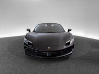 Gebraucht Ferrari 296 829 PS (609 kW) 2025 Schwarz Cabrio