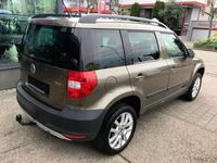 gebraucht Skoda Yeti Ambition Plus Edition mit AHK