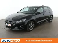 Gebraucht Hyundai i30 Intro Edition 110 PS (80 kW) 2020 Schwarz Limousine