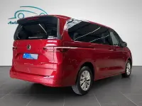 Second-hand VW Multivan Life 150 CP (110 kW) 2024 Roșu Monovolum