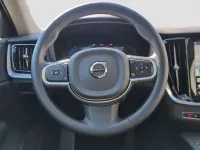Gebraucht Volvo V60 Core 197 PS (144 kW) 2026 Forest lake Kombi