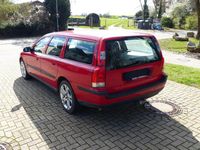 Gebraucht Volvo V70 170 PS (125 kW) 2002 Rot Kombi