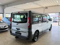 Gebraucht Opel Vivaro 114 PS (83 kW) 2007 Starsilber m2 Van / Kleinbus