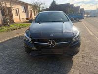 Gebraucht Mercedes CLA200 156 PS (114 kW) 2017 Kosmosschwarz Kombi