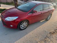 Gebraucht Ford Focus 182 PS (133 kW) 2015 Rot Kombi