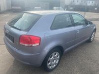 Gebraucht Audi A3 Attraction 102 PS (75 kW) 2003 Silber Limousine