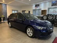 Gebraucht VW Golf VIII 150 PS (110 kW) 2021 Blau Kombi