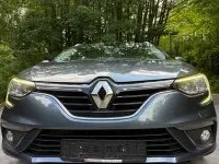 Gebraucht Renault Mégane Experience 132 PS (97 kW) 2017 Grau Limousine