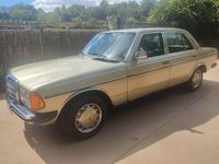 Gebraucht Mercedes 300 88 PS (64 kW) 1981 Grün Limousine