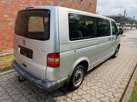 Gebraucht VW Caravelle 102 PS (75 kW) 2007 Silber Van / Kleinbus
