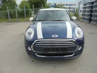 Gebraucht Mini Cooper D 116 PS (85 kW) 2017 Deep blue metallic Kleinwagen