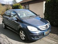Second-hand Mercedes E200 193 CP (141 kW) 2007 Albastru Break