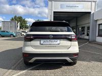Gebraucht VW T-Cross Move 95 PS (69 kW) 2023 Ascotgrau SUV