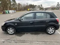 Gebraucht Kia Rio 99 PS (72 kW) 2009 Schwarz Kleinwagen