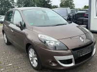 Gebraucht Renault Scénic III Luxe 131 PS (96 kW) 2009 Braun Van / Kleinbus